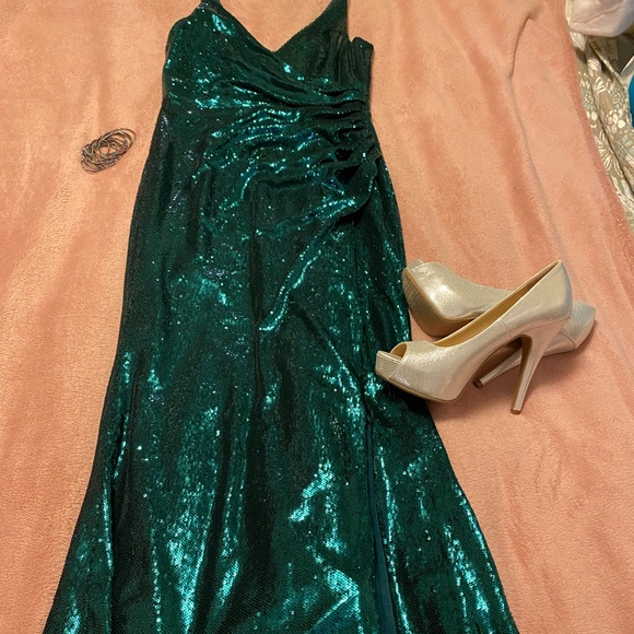 Dress the Population | Dresses | Dress The Population Sequin Gown Emerald  Green M | Poshmark